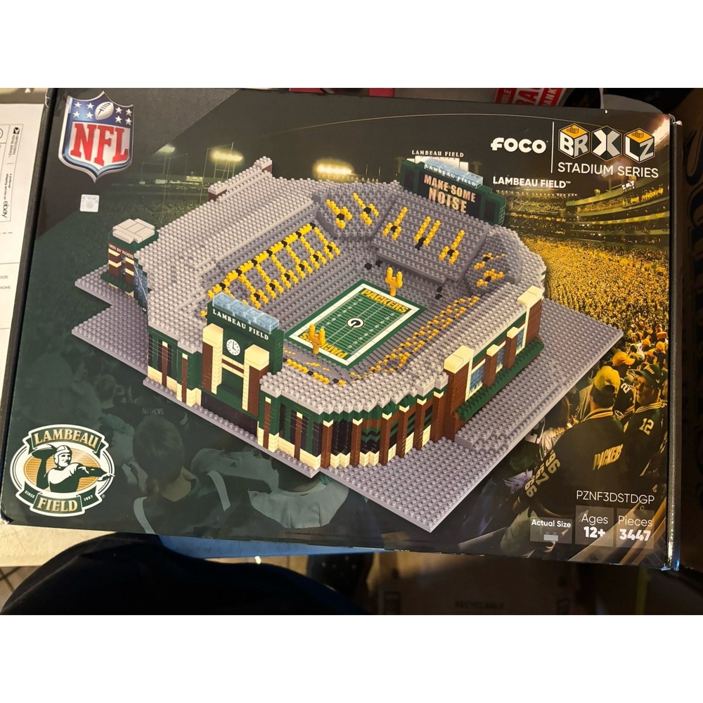 Football Stadium 3D Puzzle Team Edition Lambeau Field Green Bay Packers. NFL